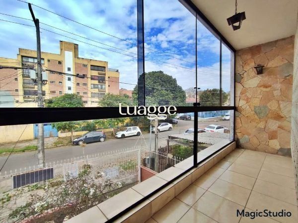 Casa à venda com 3 quartos, 285m² - Foto 1