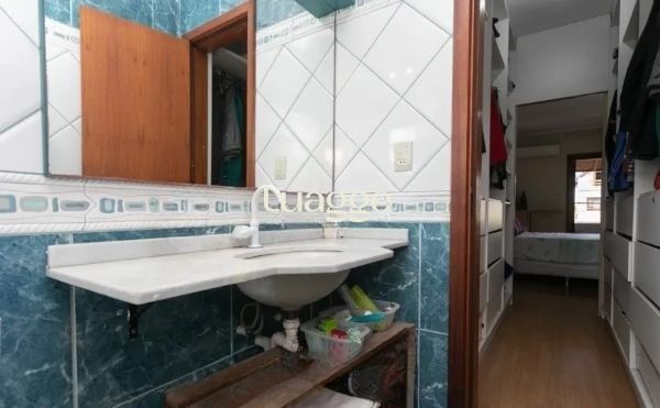 Casa à venda com 3 quartos, 219m² - Foto 25