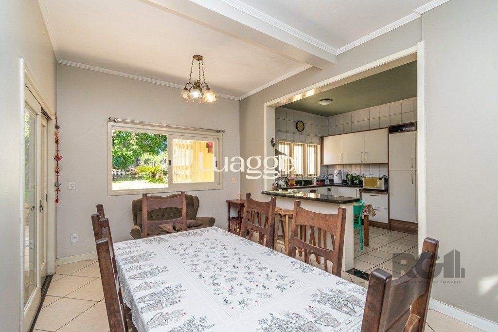 Casa à venda com 5 quartos, 378m² - Foto 9