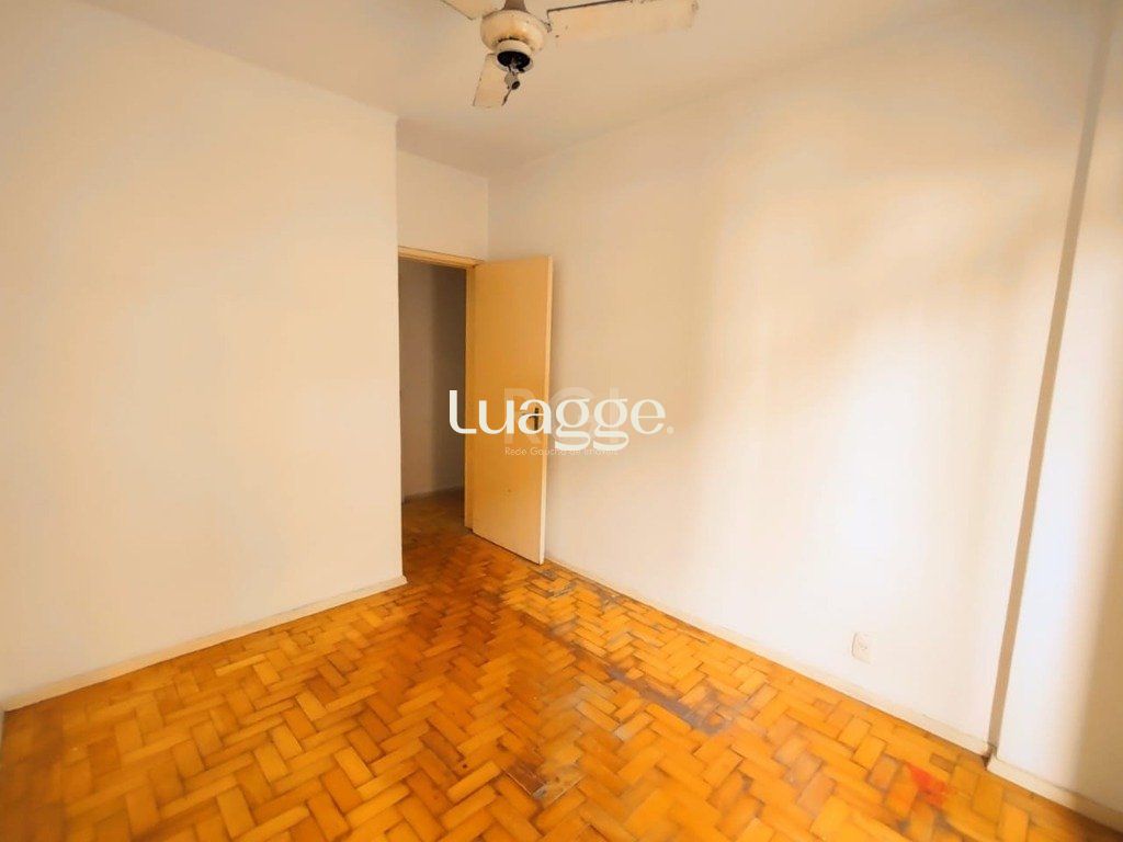 Apartamento à venda com 4 quartos, 135m² - Foto 2