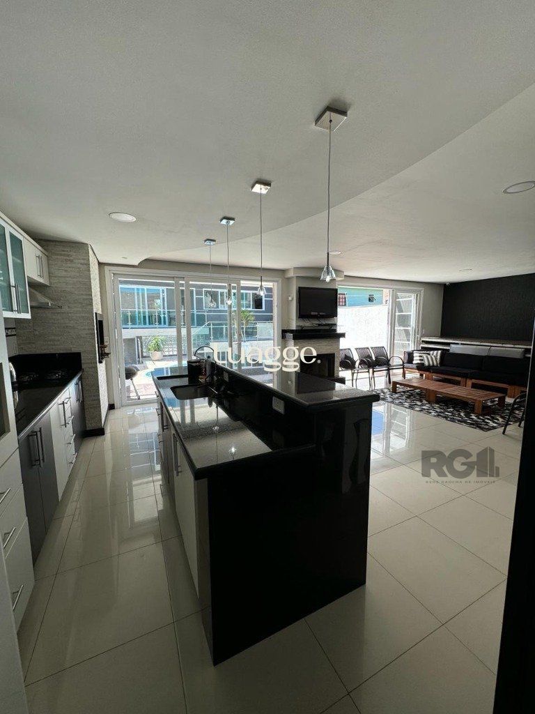 Casa à venda com 4 quartos, 341m² - Foto 32