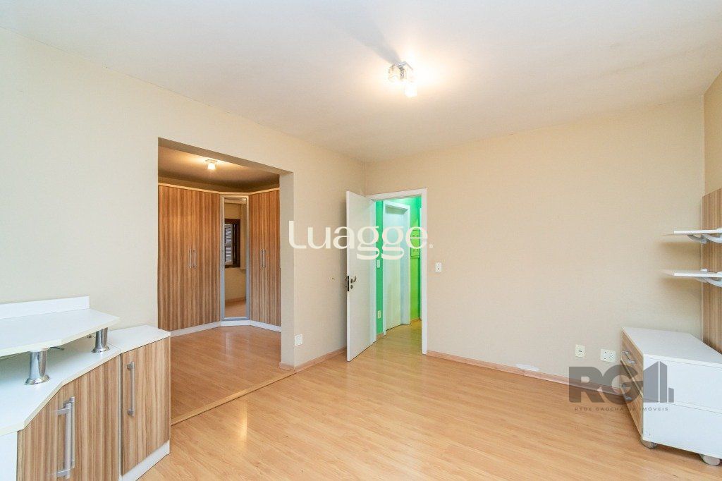Casa de Condomínio à venda com 3 quartos, 209m² - Foto 18