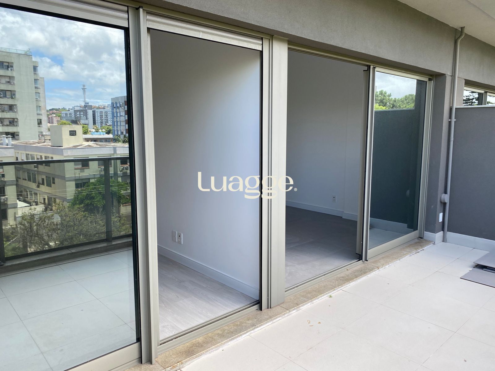 Apartamento à venda com 1 quarto, 90m² - Foto 12