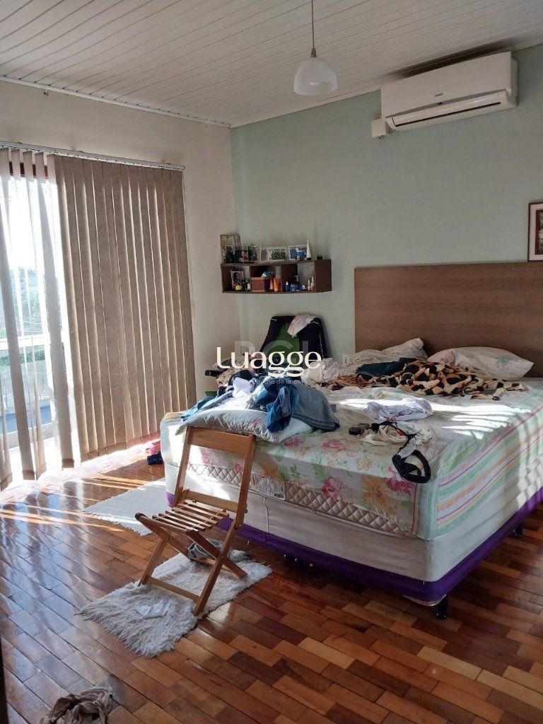 Casa à venda com 4 quartos, 249m² - Foto 7