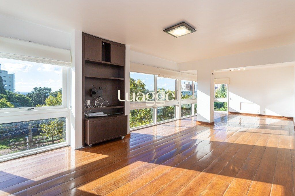 Apartamento à venda com 3 quartos, 190m² - Foto 2