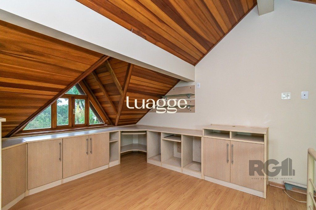 Casa de Condomínio à venda com 3 quartos, 209m² - Foto 32