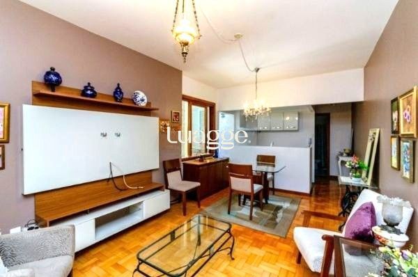 Apartamento no Centro de 1 dormitório semi mobiliado e REFORMADO