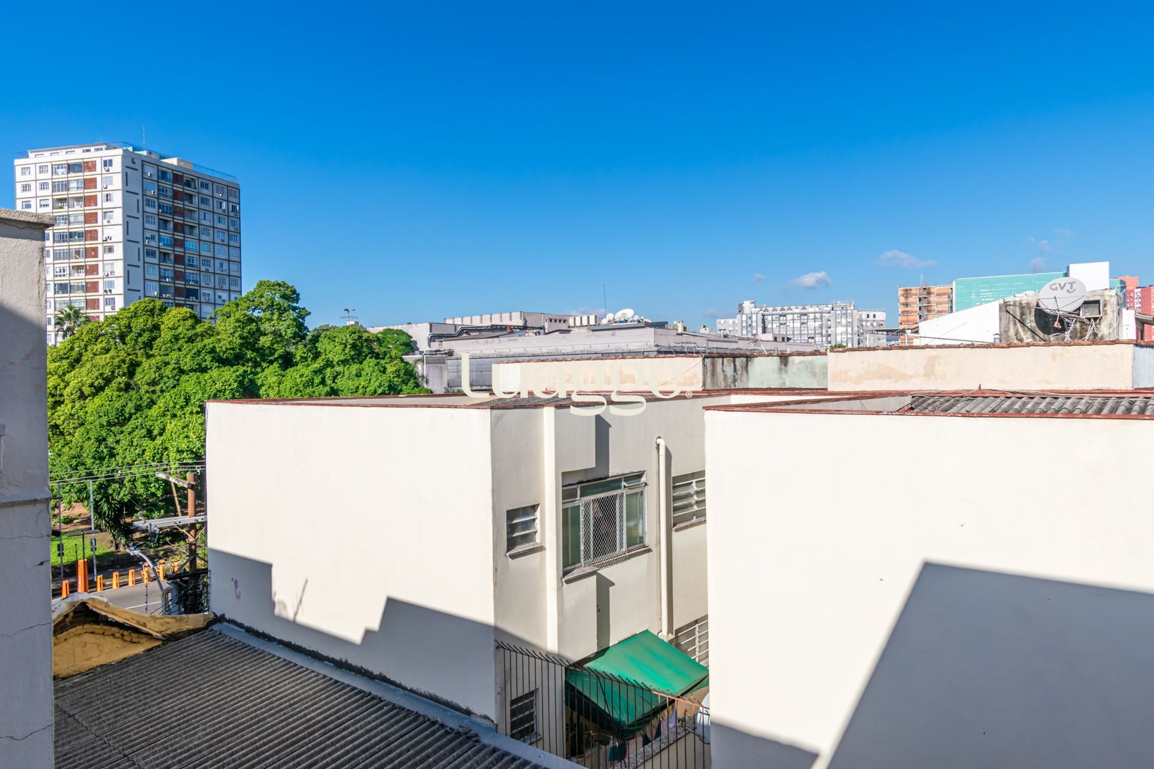 Apartamento à venda com 2 quartos, 59m² - Foto 3