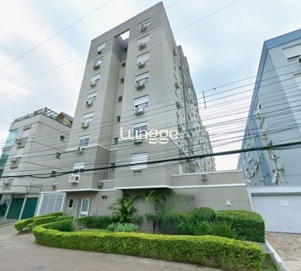 Apartamento no Menino Deus de 2 Dormitórios vaga e infra DESOCUPADO