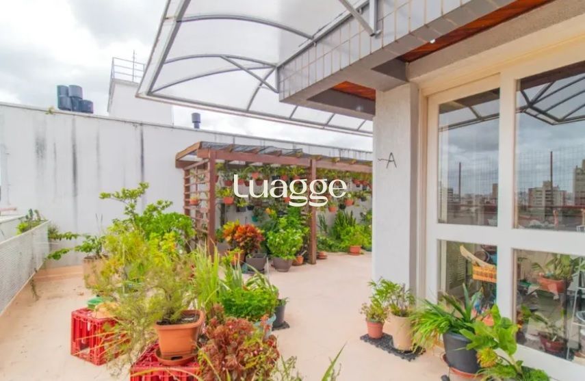 Cobertura à venda com 3 quartos, 202m² - Foto 1