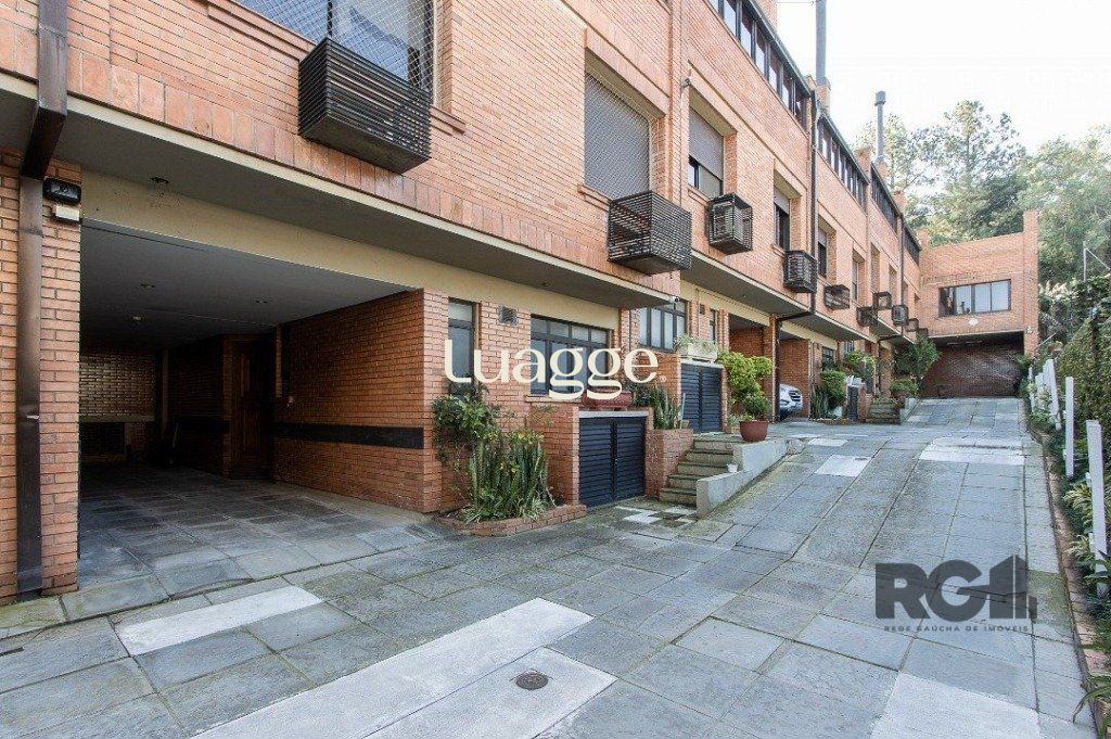 Casa de Condomínio à venda com 3 quartos, 366m² - Foto 32