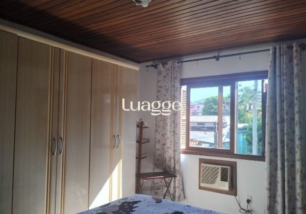 Casa à venda com 3 quartos, 208m² - Foto 11