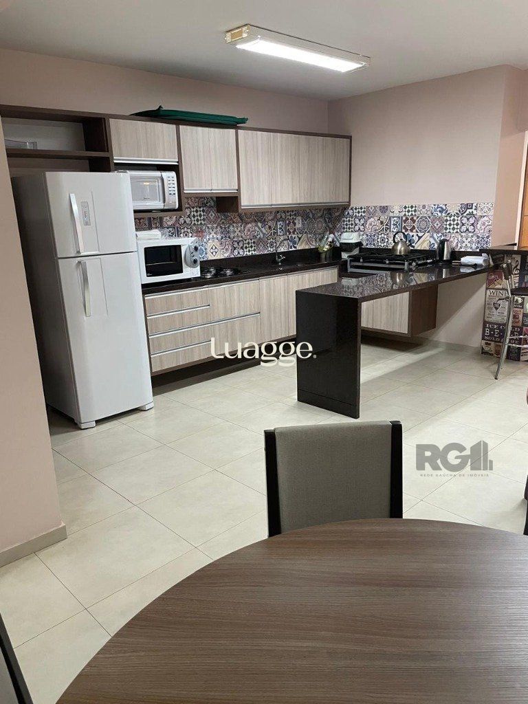 Apartamento à venda com 3 quartos, 92m² - Foto 2