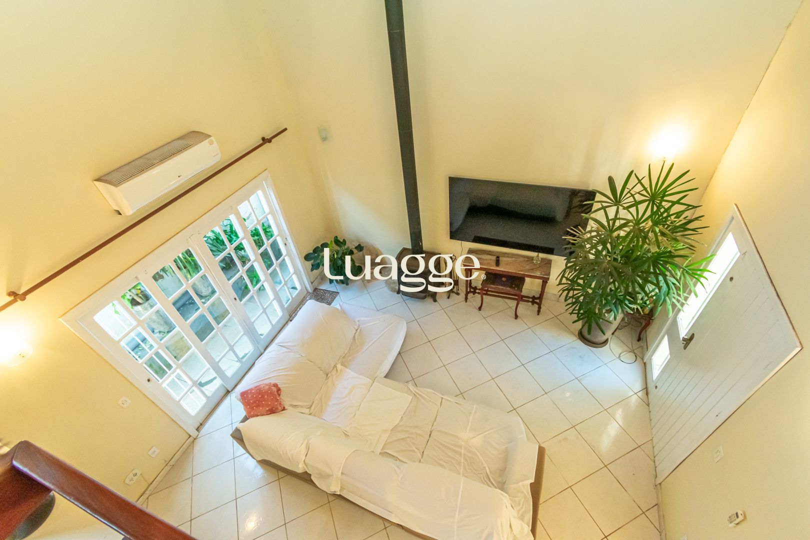 Casa à venda com 4 quartos, 335m² - Foto 9