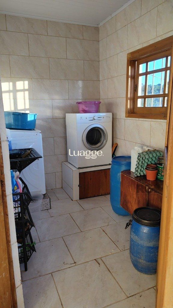 Chácara à venda com 4 quartos, 302m² - Foto 12