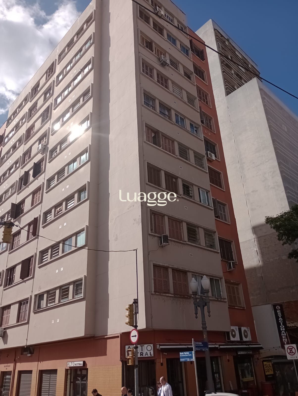 Apartamento JK à venda na Rua General Bento Martins, 192, Centro Histórico, Porto Alegre.