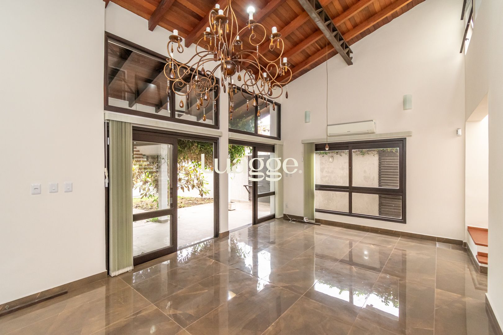 Casa à venda com 3 quartos, 355m² - Foto 50