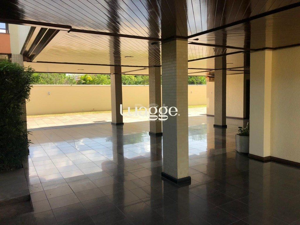 Apartamento à venda com 4 quartos, 294m² - Foto 2