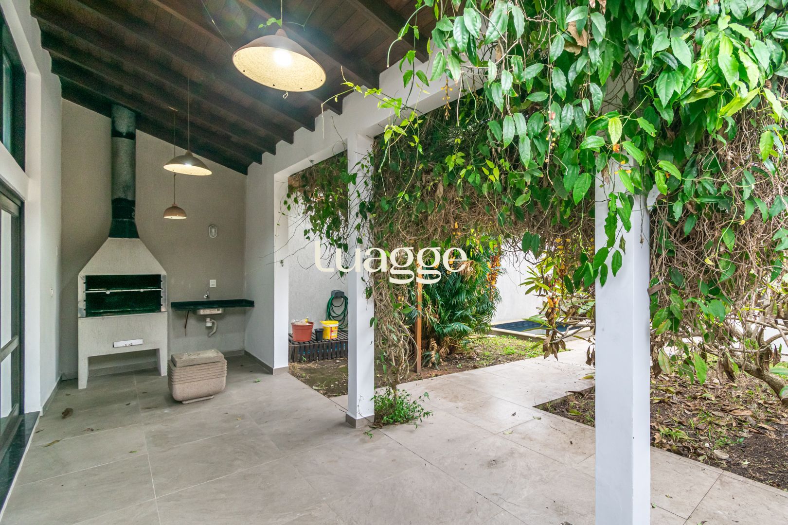 Casa à venda com 3 quartos, 355m² - Foto 3