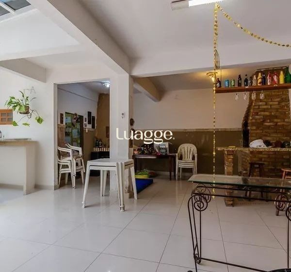 Casa à venda com 4 quartos, 298m² - Foto 27