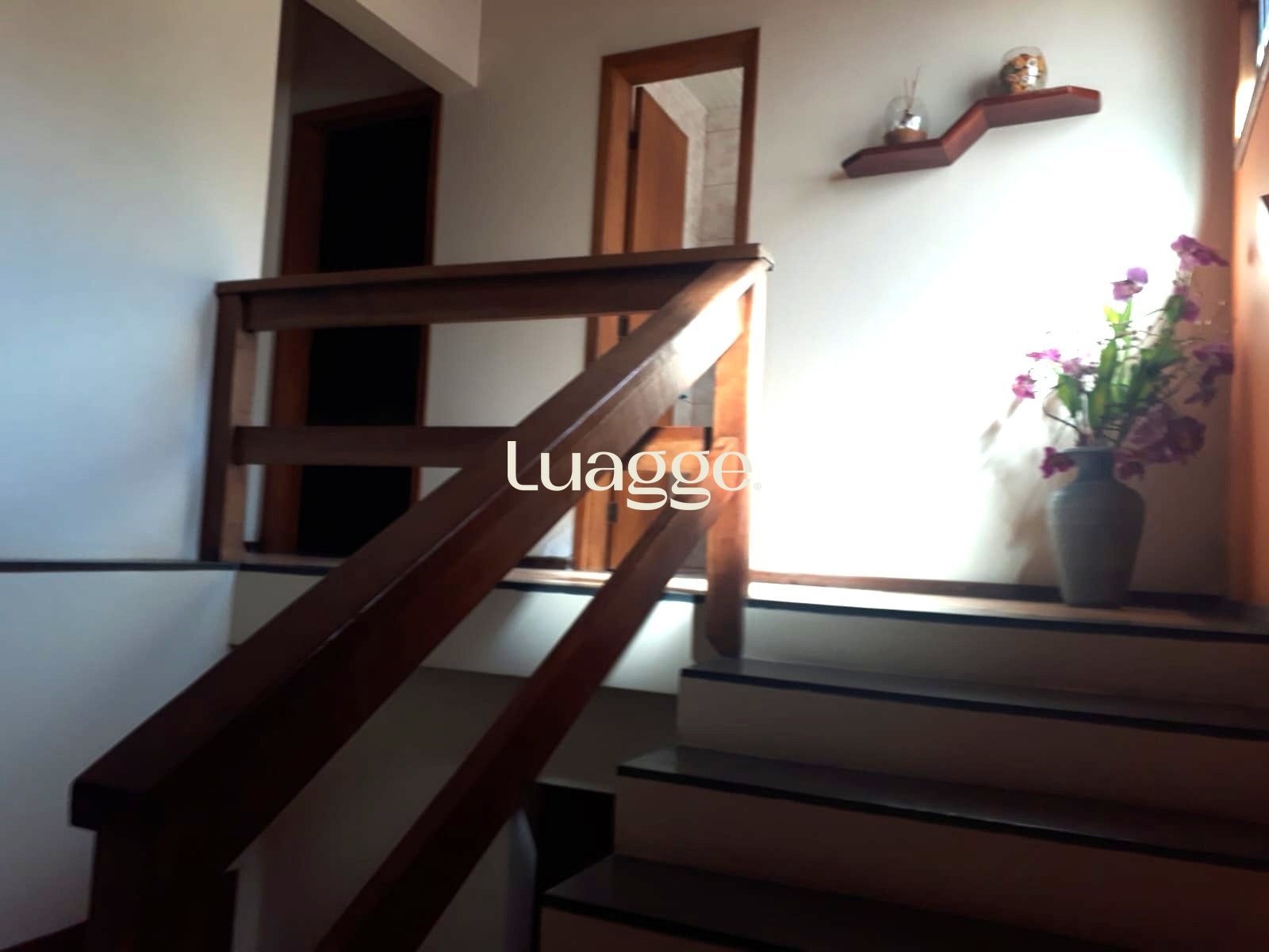 Casa à venda com 3 quartos, 202m² - Foto 11