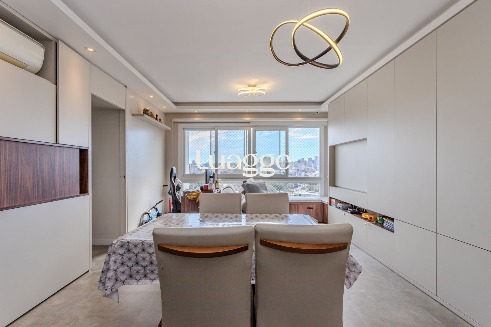 apartamento de 3 dormitórios mobiliado com infra total e vista panoramica