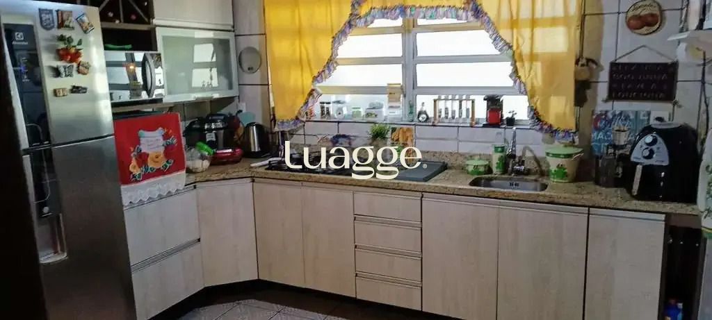 Casa à venda com 3 quartos, 136m² - Foto 14
