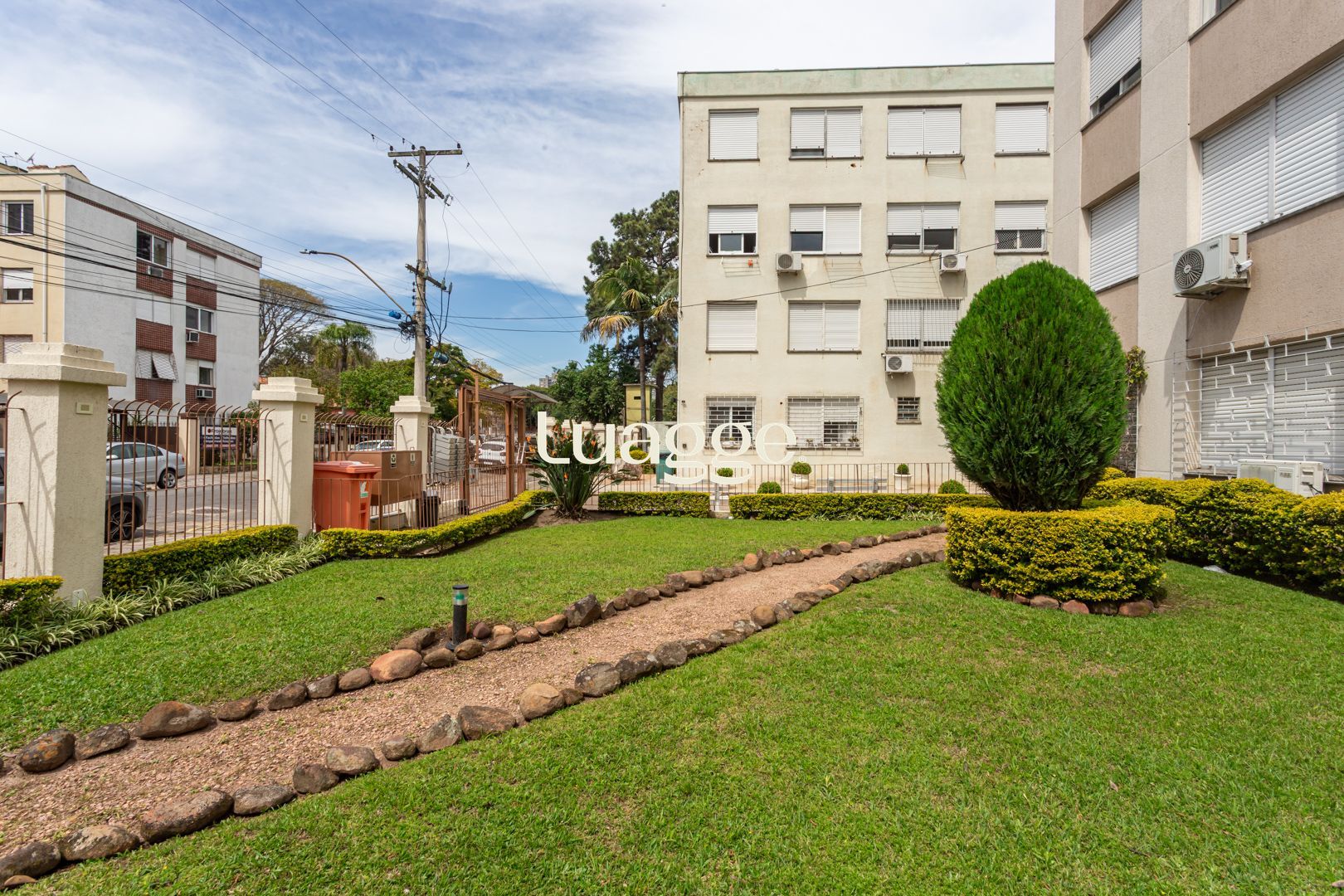 Apartamento no Passo D'Areia térreo de 2 dormitórios - Desocupado
