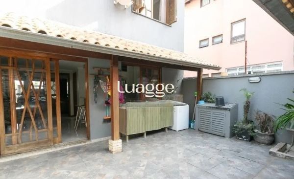 Casa à venda com 3 quartos, 219m² - Foto 32