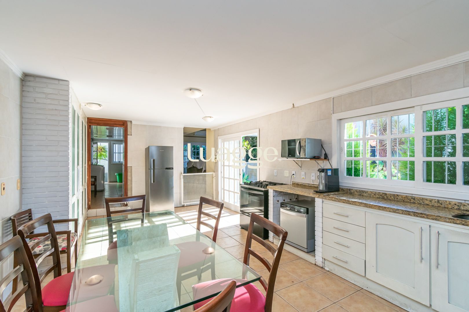 Casa à venda com 4 quartos, 335m² - Foto 12