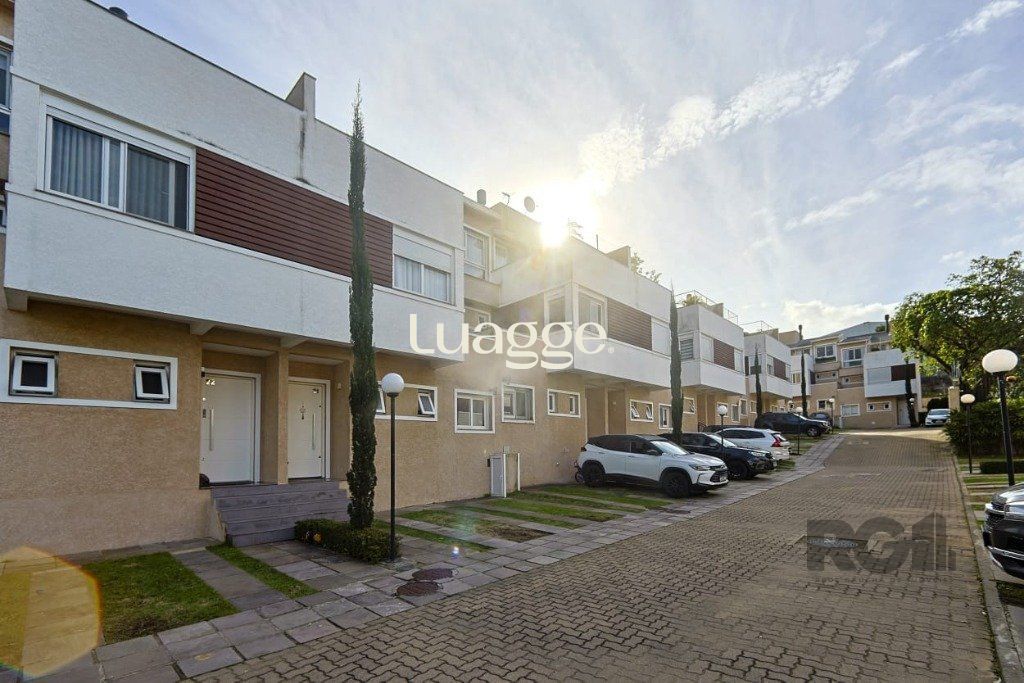 Casa de Condomínio à venda com 3 quartos, 208m² - Foto 31