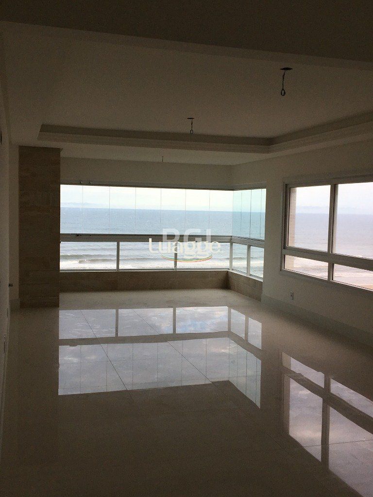 Apartamento à venda com 3 quartos, 123m² - Foto 1