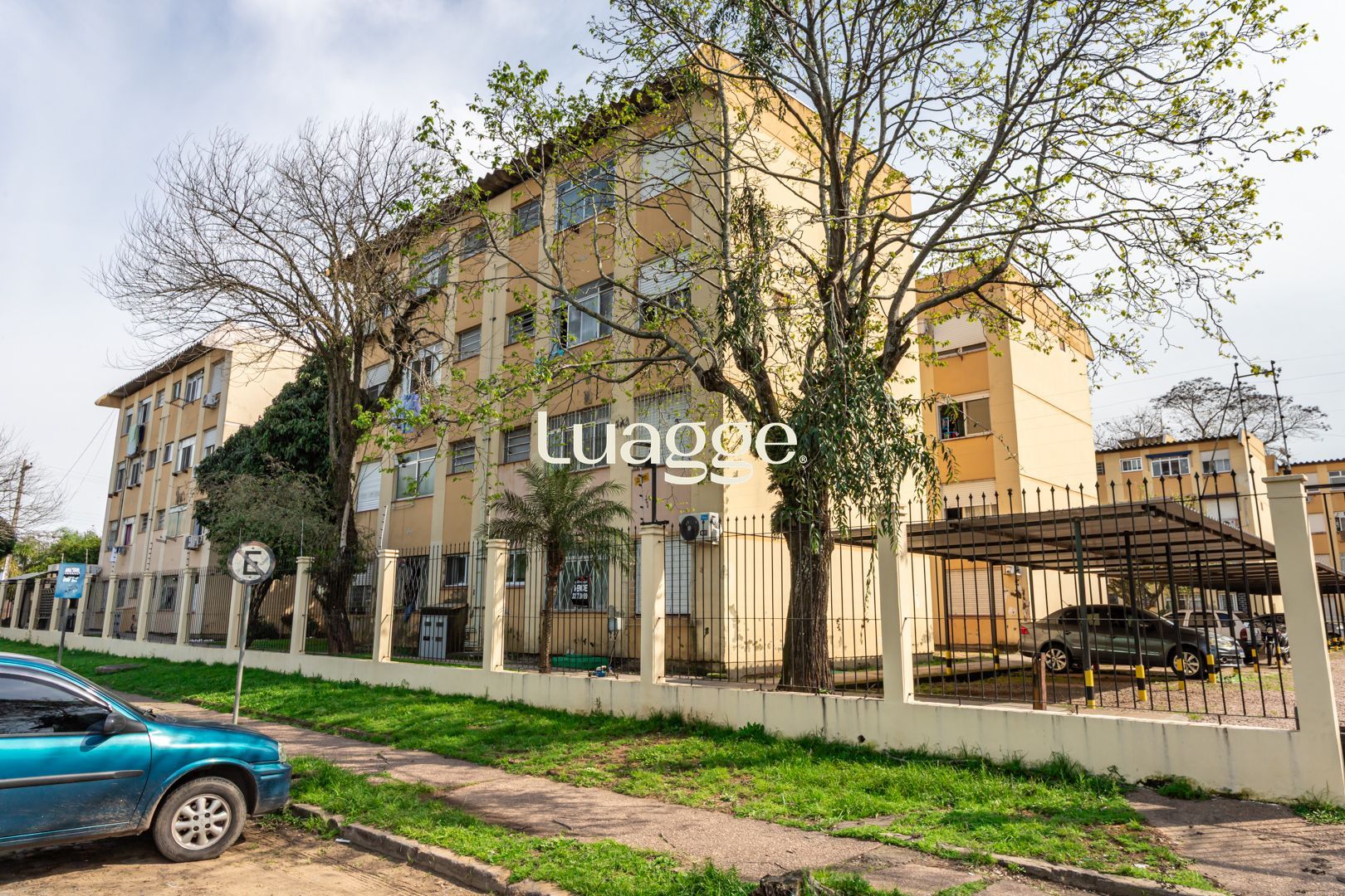 Apartamento no Humaitá de 2 dormitórios DESOCUPADO