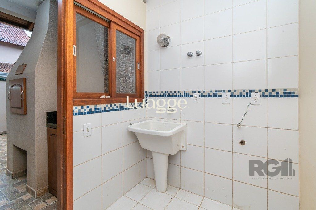 Casa de Condomínio à venda com 3 quartos, 209m² - Foto 34