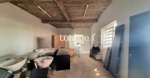Casa à venda com 3 quartos, 99m² - Foto 13