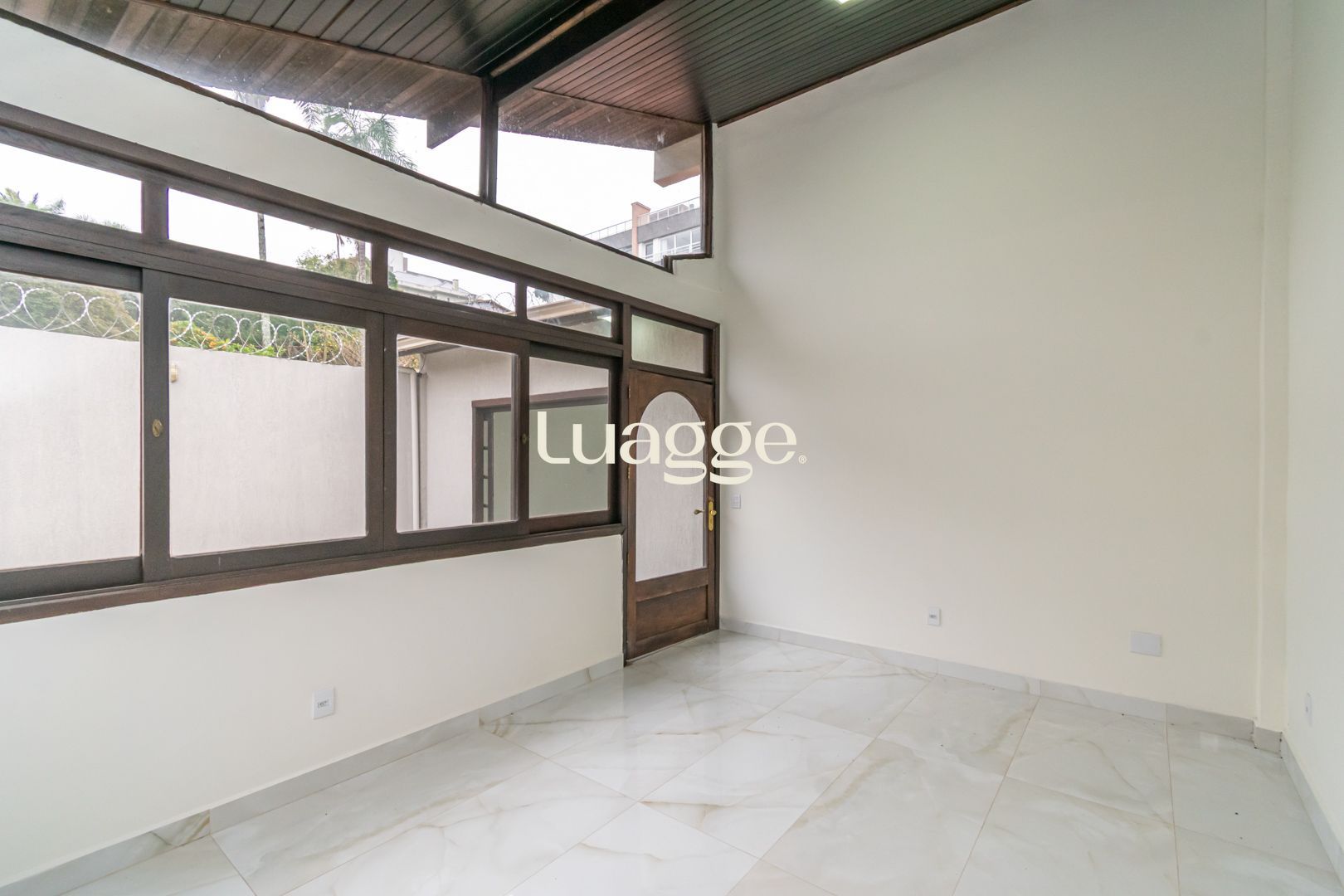 Casa à venda com 3 quartos, 355m² - Foto 19