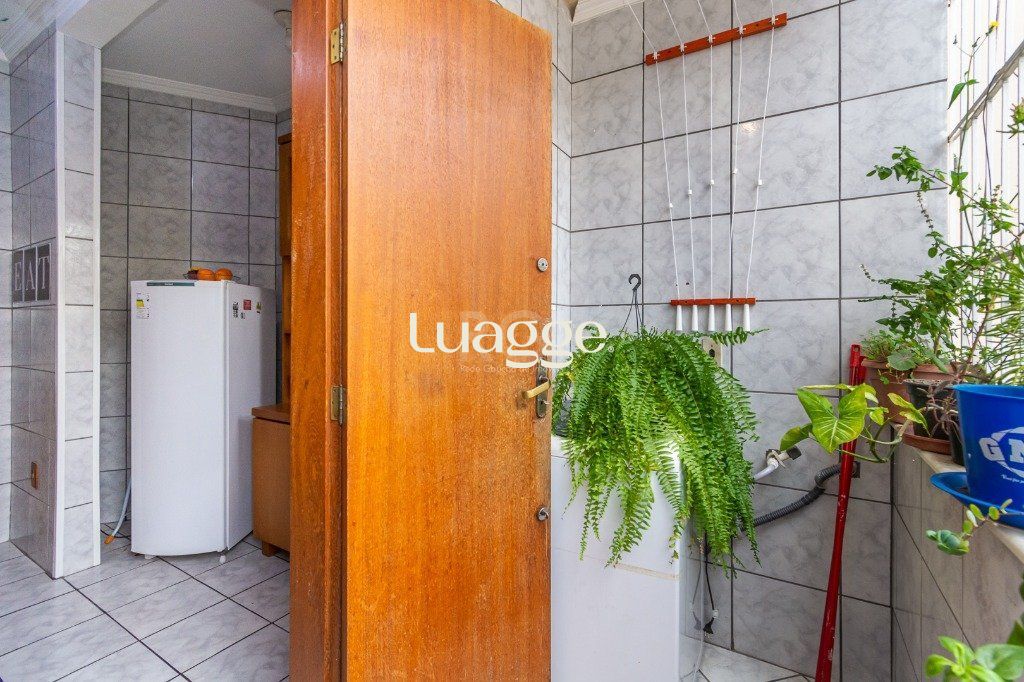 Apartamento à venda com 2 quartos, 68m² - Foto 9