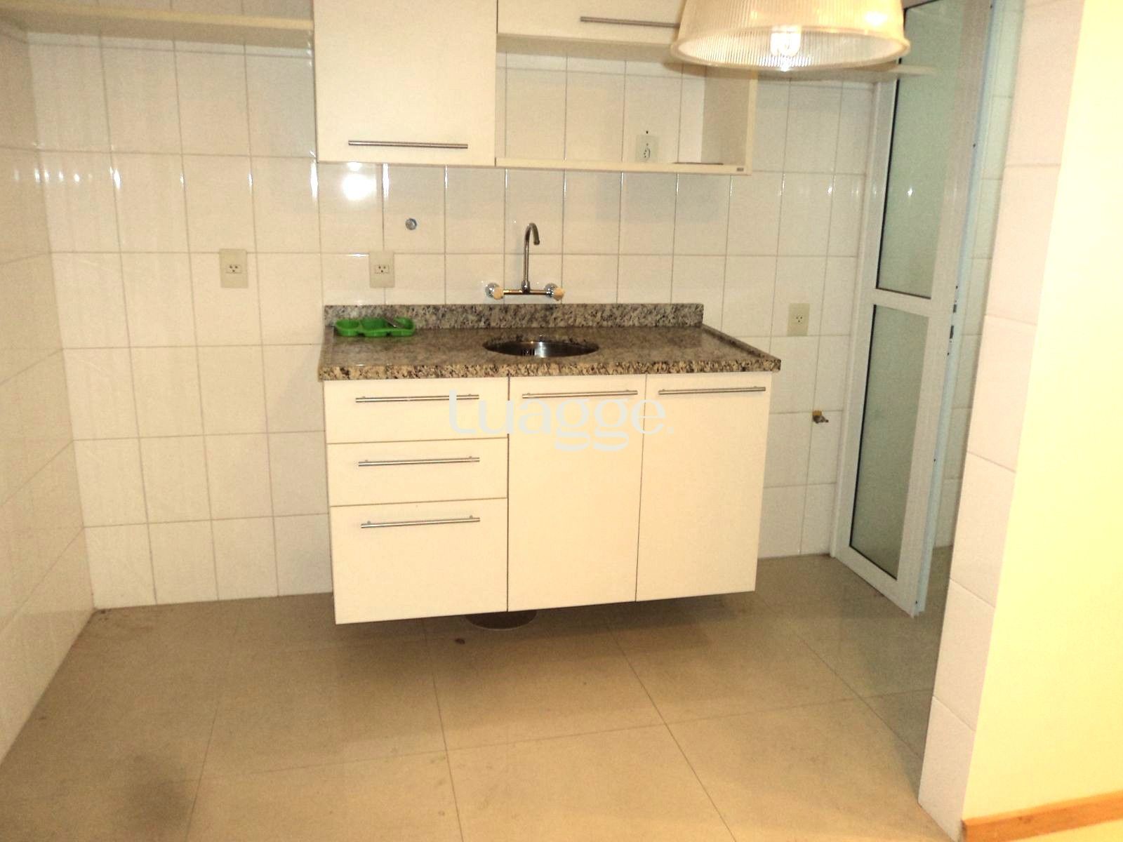 Apartamento à venda com 2 quartos, 58m² - Foto 5