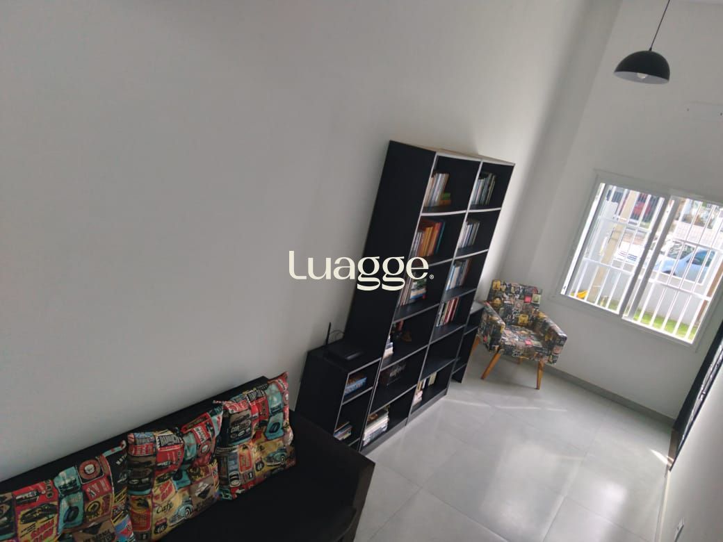 Casa à venda com 2 quartos, 70m² - Foto 16