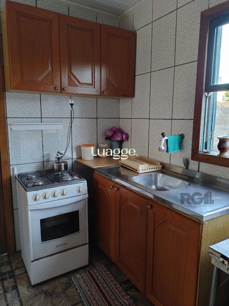 Casa à venda com 3 quartos, 72m² - Foto 8