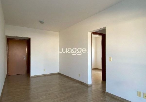 Apartamento à venda com 2 quartos, 61m² - Foto 5
