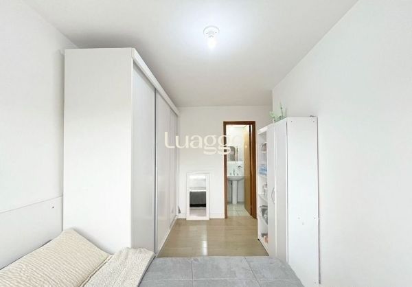 Apartamento à venda com 2 quartos, 64m² - Foto 11