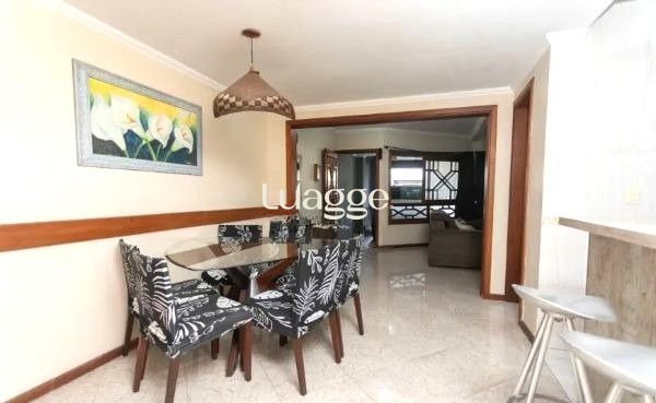 Casa à venda com 3 quartos, 219m² - Foto 7