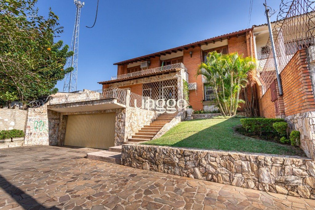 Casa à venda com 5 quartos, 419m² - Foto 1
