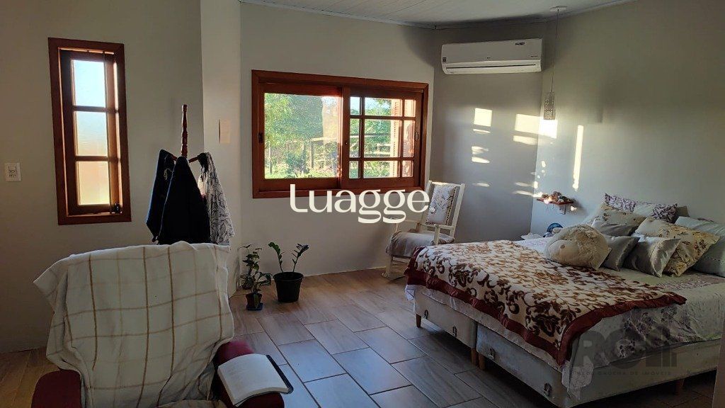 Chácara à venda com 4 quartos, 302m² - Foto 17