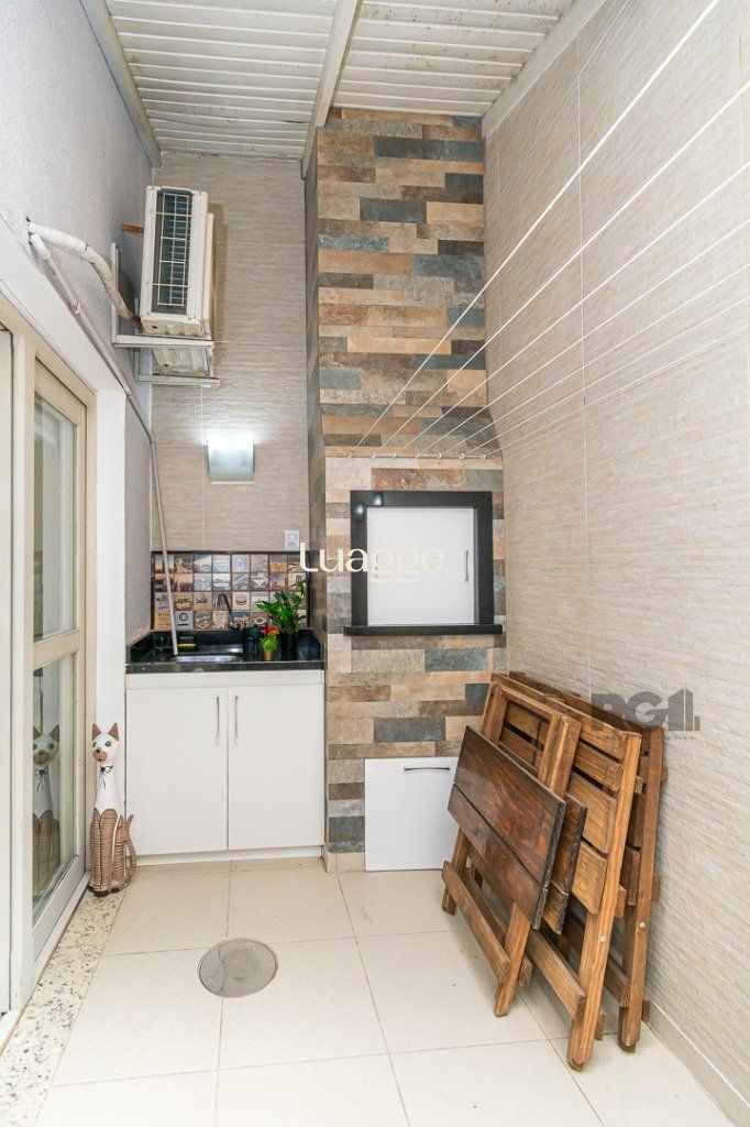 Casa à venda com 3 quartos, 90m² - Foto 13