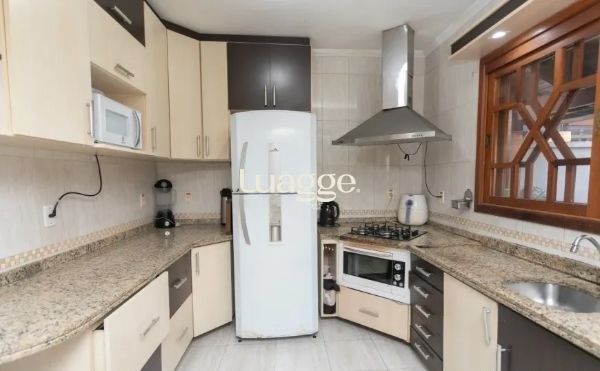 Casa à venda com 3 quartos, 219m² - Foto 12