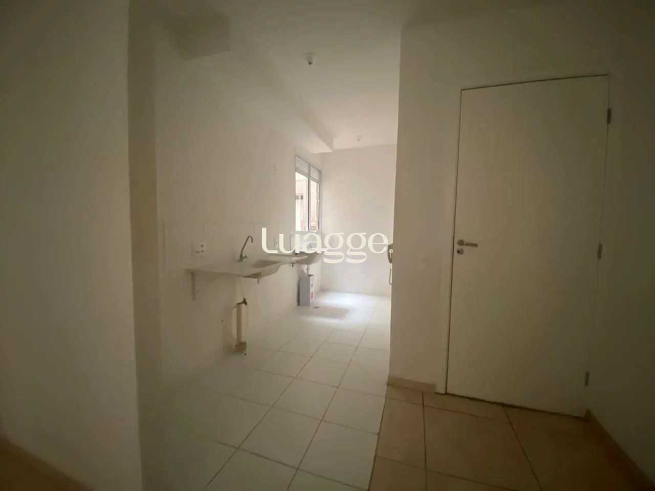 Apartamento à venda com 2 quartos, 39m² - Foto 4
