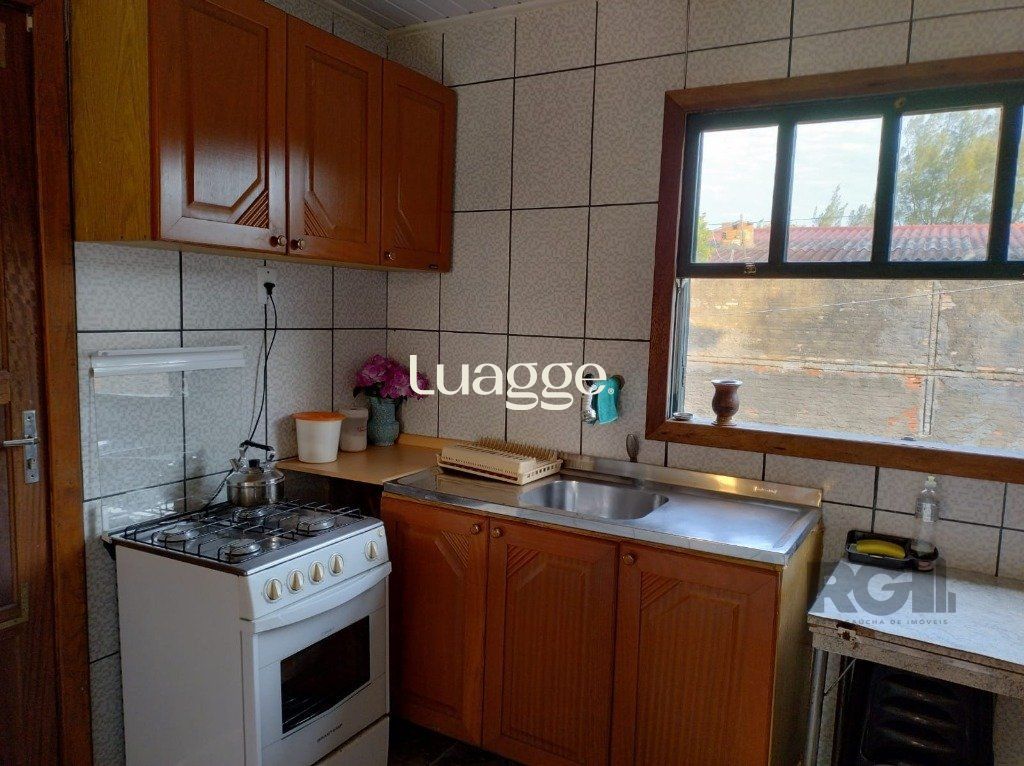 Casa à venda com 3 quartos, 72m² - Foto 6