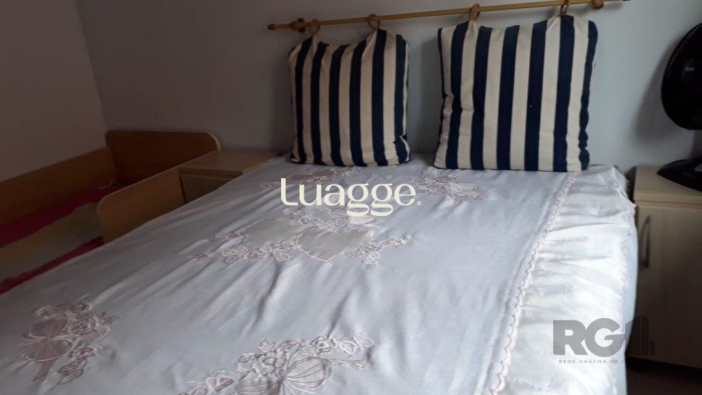 Casa à venda com 3 quartos, 169m² - Foto 11